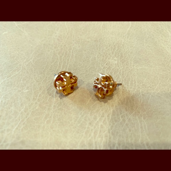 Tory Burch Jewelry - Tory Burch Post Earrings